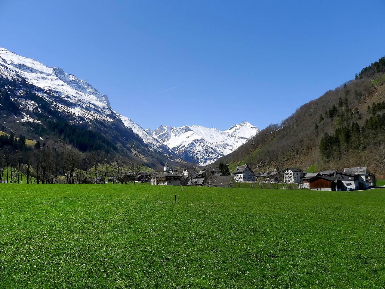 Untertal in Elm (Glarus), Glarus Süd, Zwitserland voor 7 personen foto 20