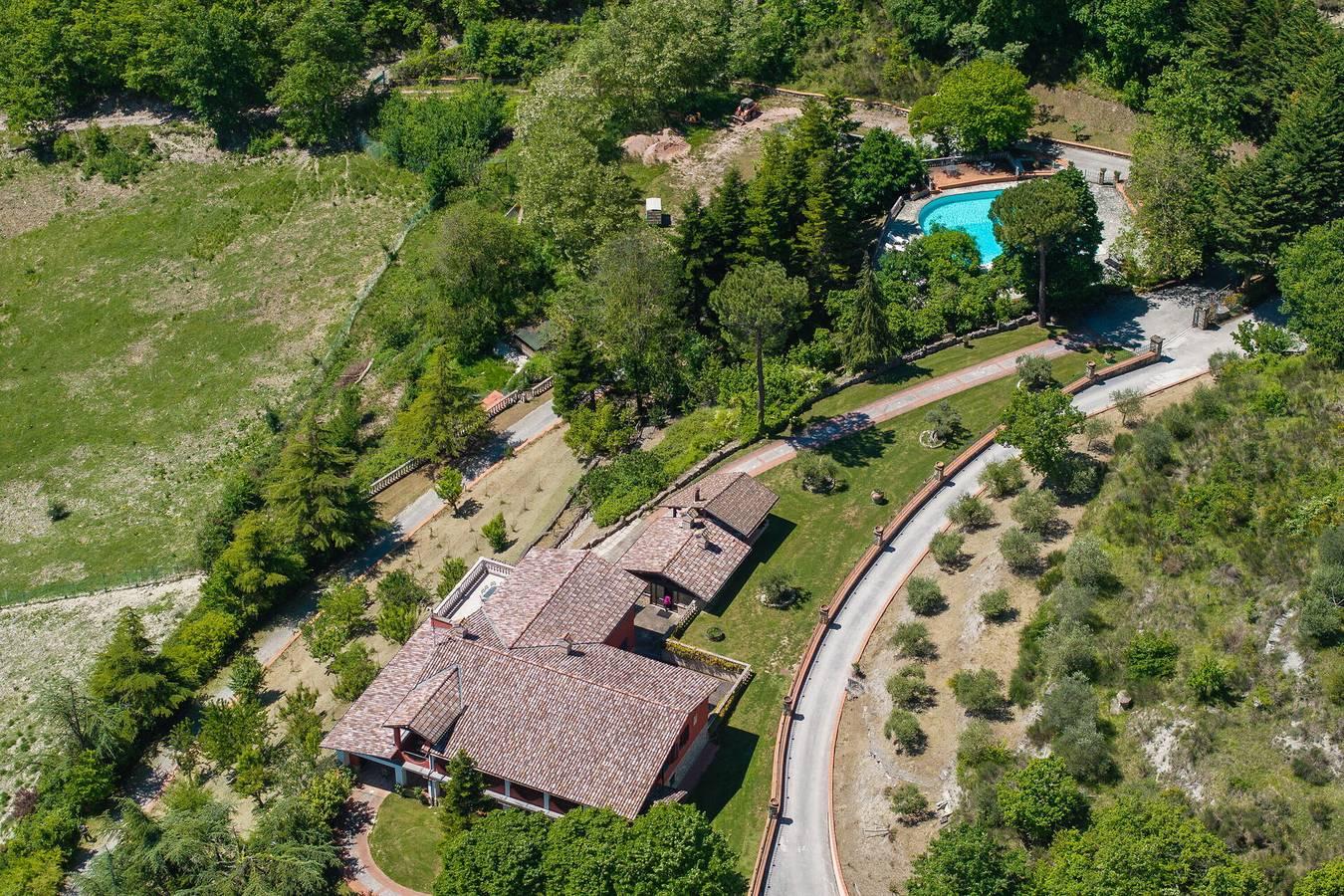 Villa Contessa in Gubbio, Umbrië, Italië voor 10 personen foto 23