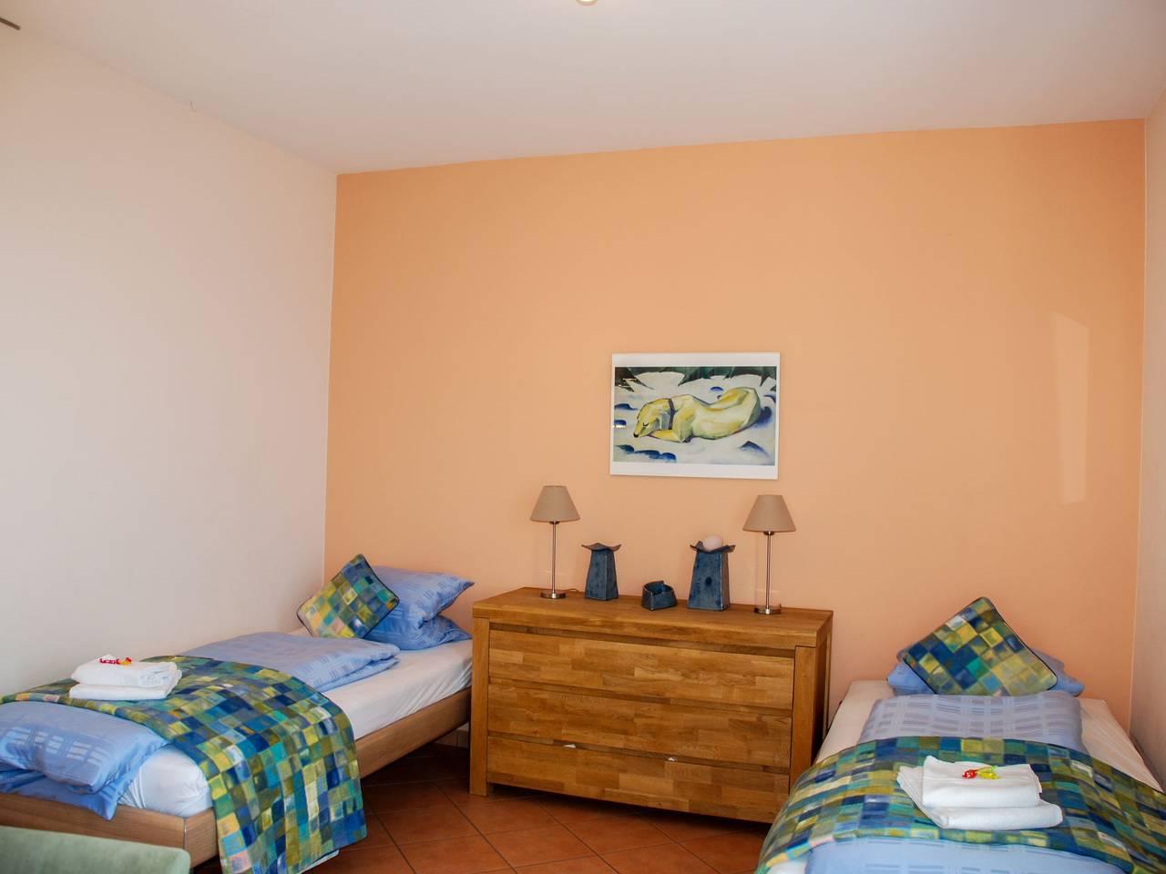 Vakantieappartement met zwembad en 2 slaapkamers en terras in Lugano, Luganomeer, Zwitserland voor 4 personen foto 17