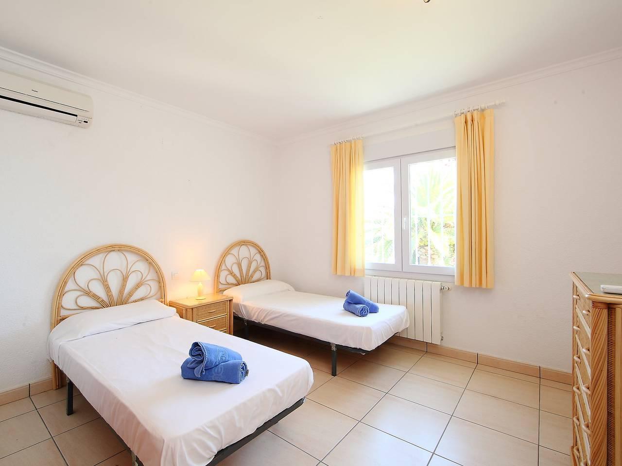 Vakantiehuis met privézwembad en zeezicht in Granadella, Jávea, Spanje voor 6 personen foto 8