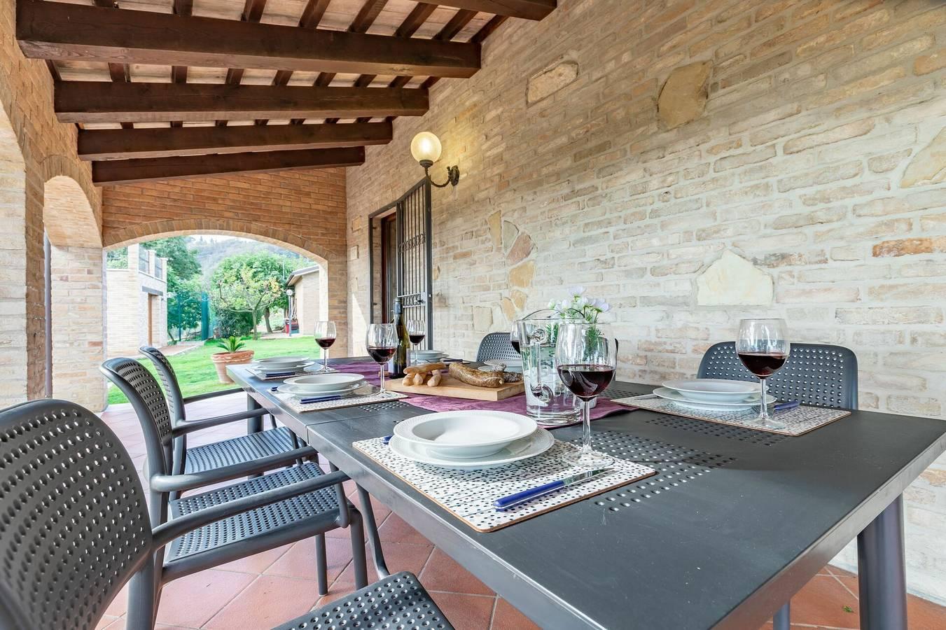 Villa met terras in Pesaro, Valle del Metauro, Italië voor 10 personen foto 24