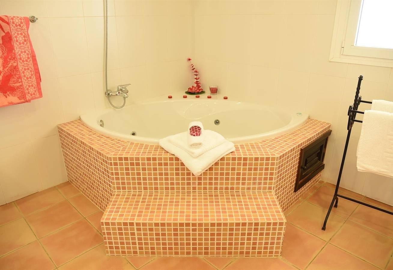 Villa Bellavista met privé zwembad, vrij uitzicht en Wifi in Lora del Río, Sevilla Provincie, Spanje voor 14 personen foto 21