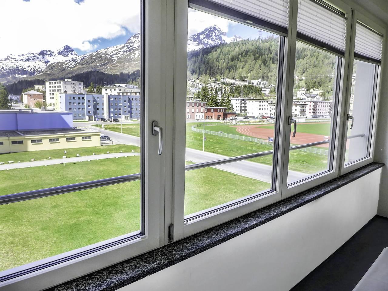 Chesa Ova Cotschna 304 in St. Moritz 3 Bad, Sankt Moritz, Zwitserland voor 2 personen foto 14