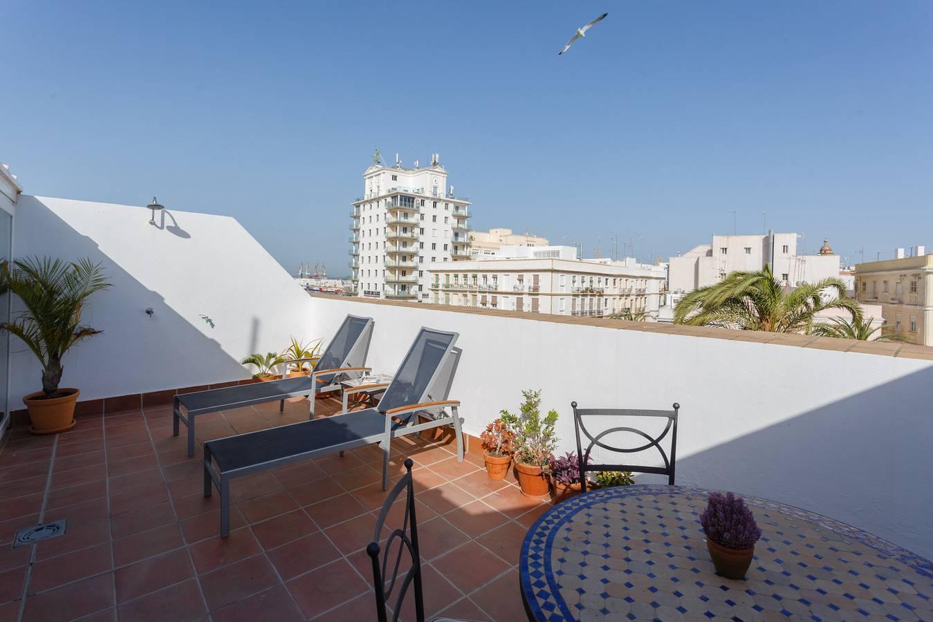 Atico Solarium City Hall in Cadiz Old Town, Cádiz, Spanje voor 4 personen foto 24