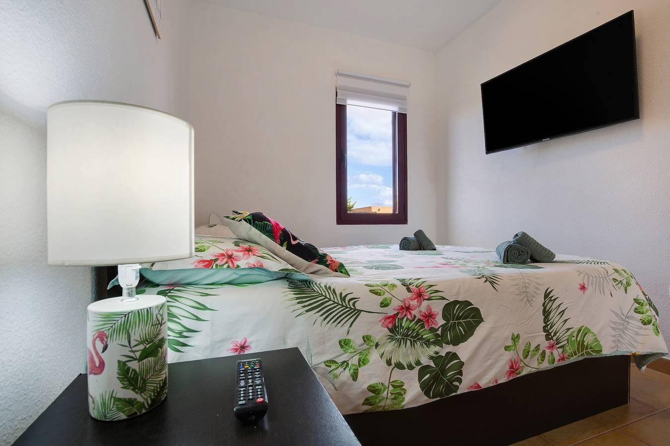 Villa 'Dayely' met bergzicht, zwembad, tuin en wifi in Tamaragua, La Oliva, Spanje voor 6 personen foto 19