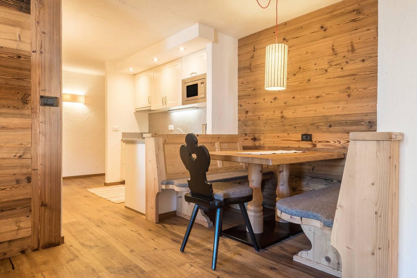 Appartement 'Cesa Sassela 2' met uitzicht op de bergen, sauna in Ortisei, Dolomiti Superski, Italië voor 5 personen foto 22