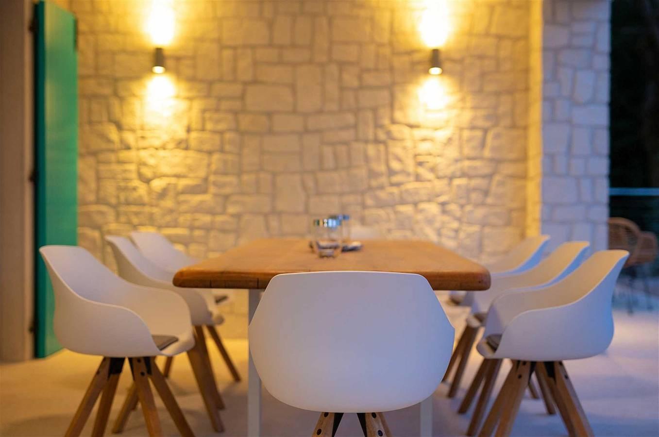 Villa met balkon/terras in Rasopasno, Dobrinj, Kroatië voor 8 personen foto 22