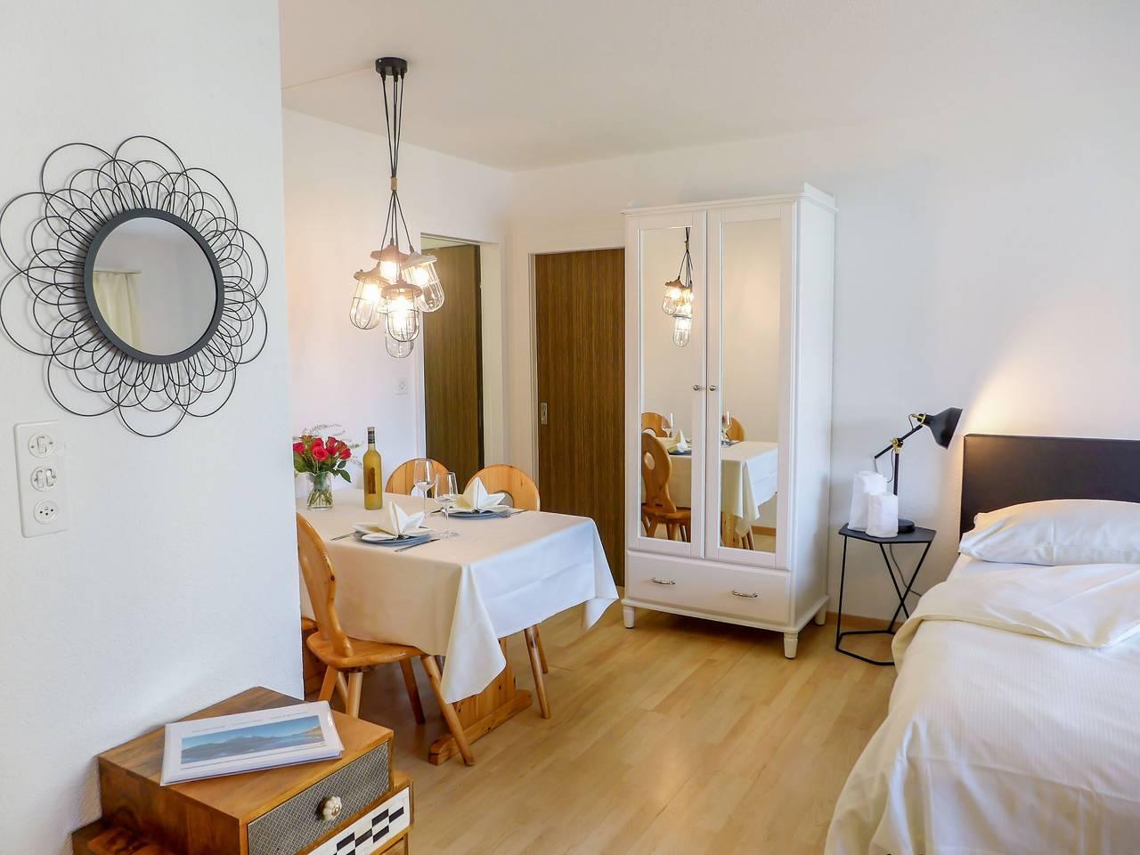 Chesa Ova Cotschna 303 in St. Moritz 3 Bad, Sankt Moritz, Zwitserland voor 2 personen foto 6