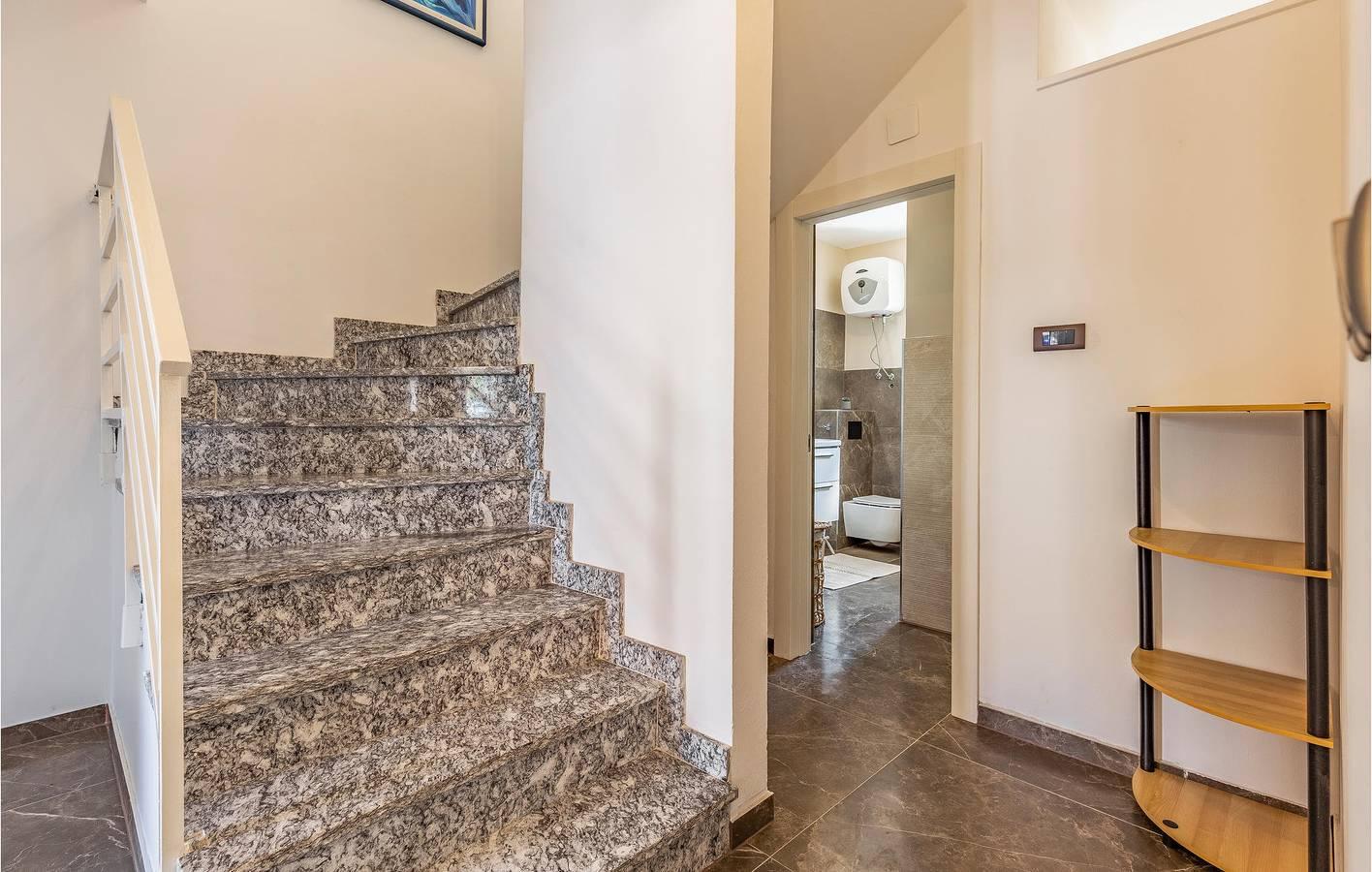 Charmant appartement met 2 slaapkamers, zwembad en terras, op 2 in Banjole, Zuidkust Istrië, Kroatië voor 10 personen foto 20