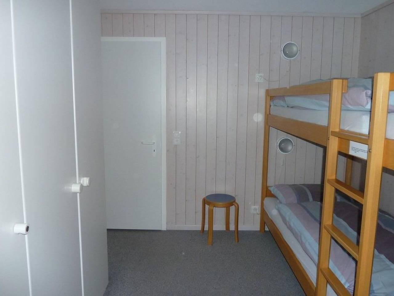 Suzanne Nr. 18 in Saanenmöser, Saanen, Zwitserland voor 5 personen foto 13