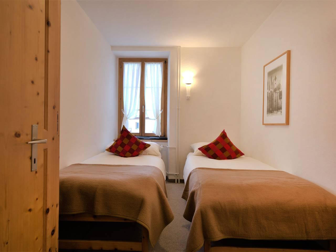 Chesa Corvatsch in Pontresina, Saint Moritz, Zwitserland voor 4 personen foto 4