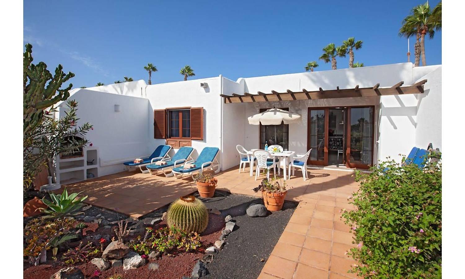 Appartement "Puerto Chico Q" met zeezicht, gedeeld zwembad, terras in Playa Blanca, Yaiza, Spanje voor 5 personen foto 22