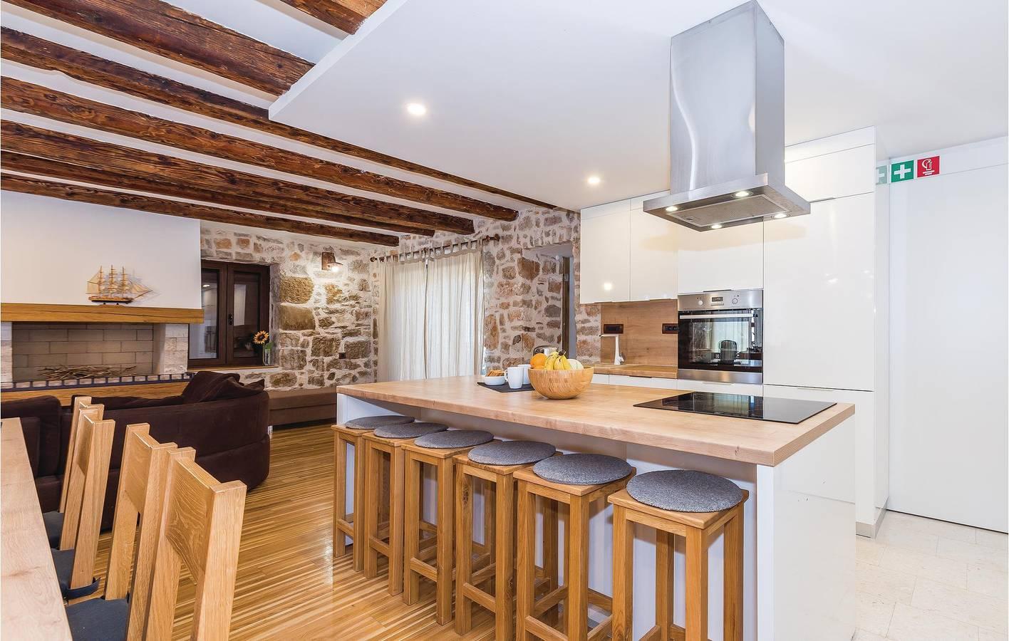 Uitje aan zee: gezellig appartement met zwembad, terras en moderne in Dalmatische eilanden, Kroatië voor 20 personen foto 23