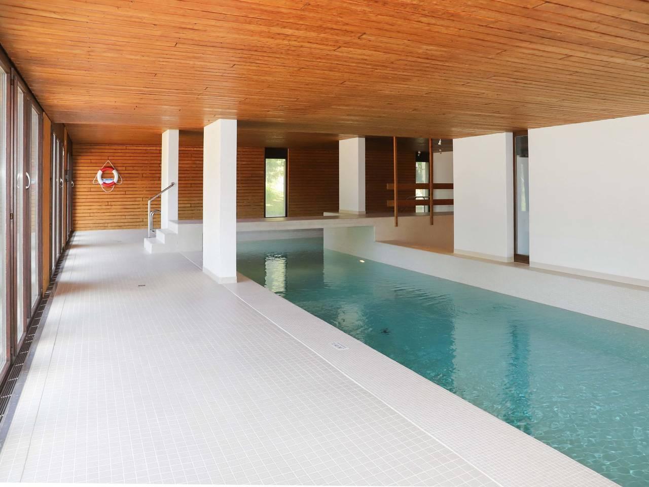 Vakantieappartement met sauna en binnenzwembad en 1 slaapkamer en balkon in Crans-Montana, Zwitserland voor 2 personen foto 24