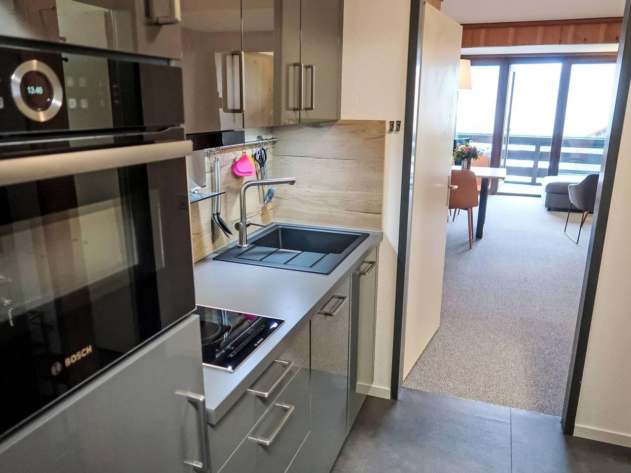 Vakantieappartement met binnenzwembad en zwembad in Disentis, Surselva, Zwitserland voor 4 personen foto 15
