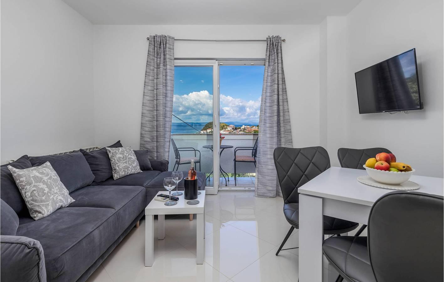 Gezellig appartement met zeezicht en terras, vlak bij Skipper Pizza in Kampor, Rab, Kroatië voor 3 personen foto 19