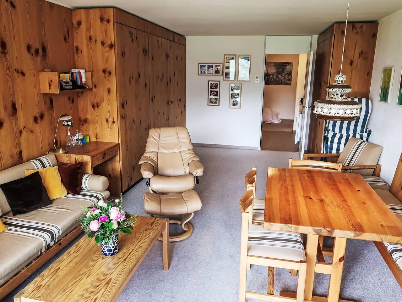 Vakantieappartement met binnenzwembad en zwembad in Disentis, Surselva, Zwitserland voor 4 personen foto 4
