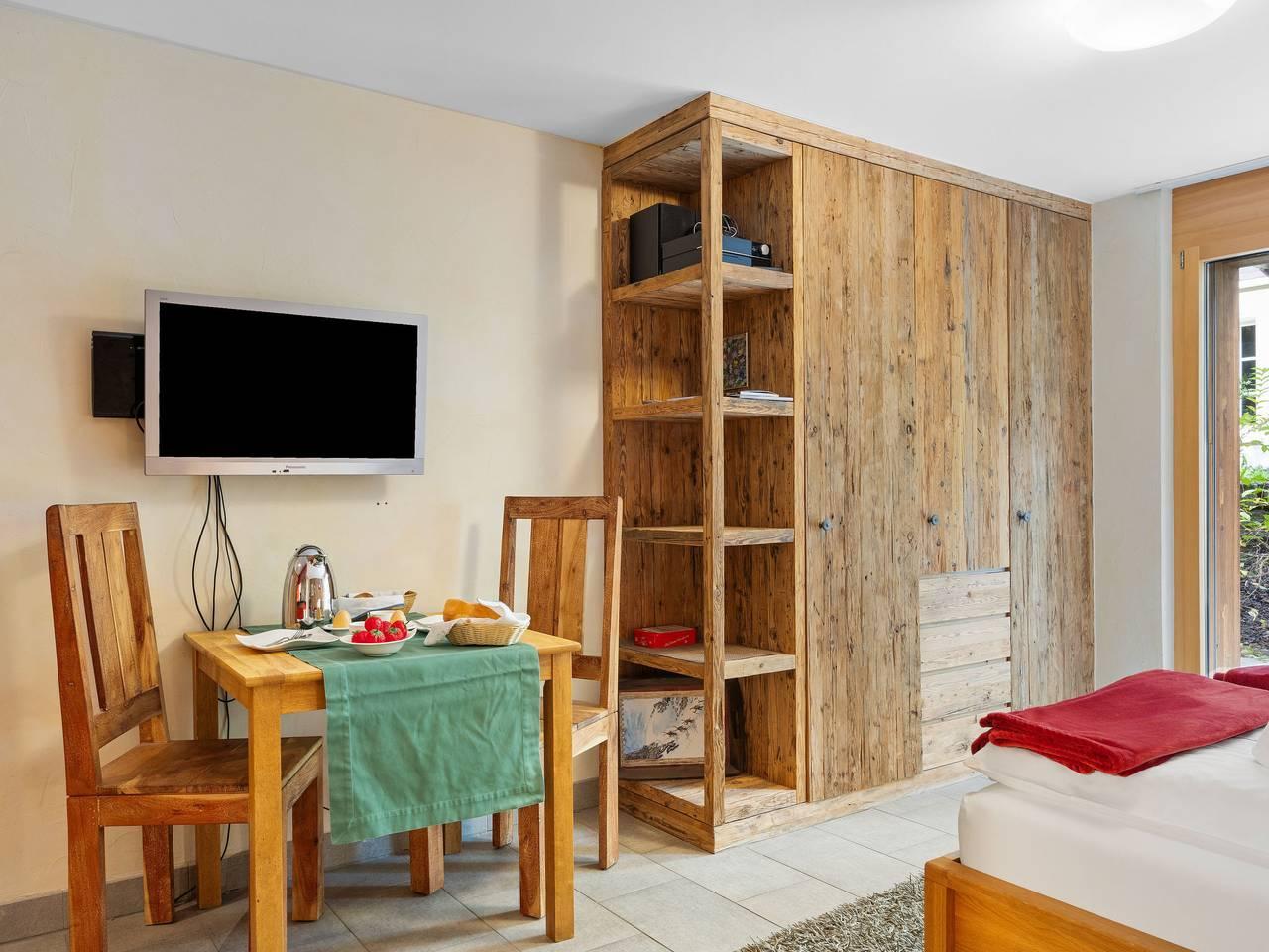 Vakantieappartement met sauna en 1 slaapkamer en terras in Zermatt, Walliser Alpen, Zwitserland voor 2 personen foto 4