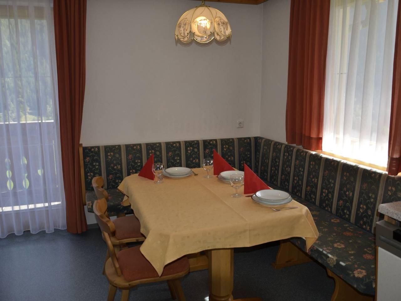 Silvretta met 2 slaapkamers en binnenzwembad in Kappl, Verwall, Oostenrijk voor 4 personen foto 21