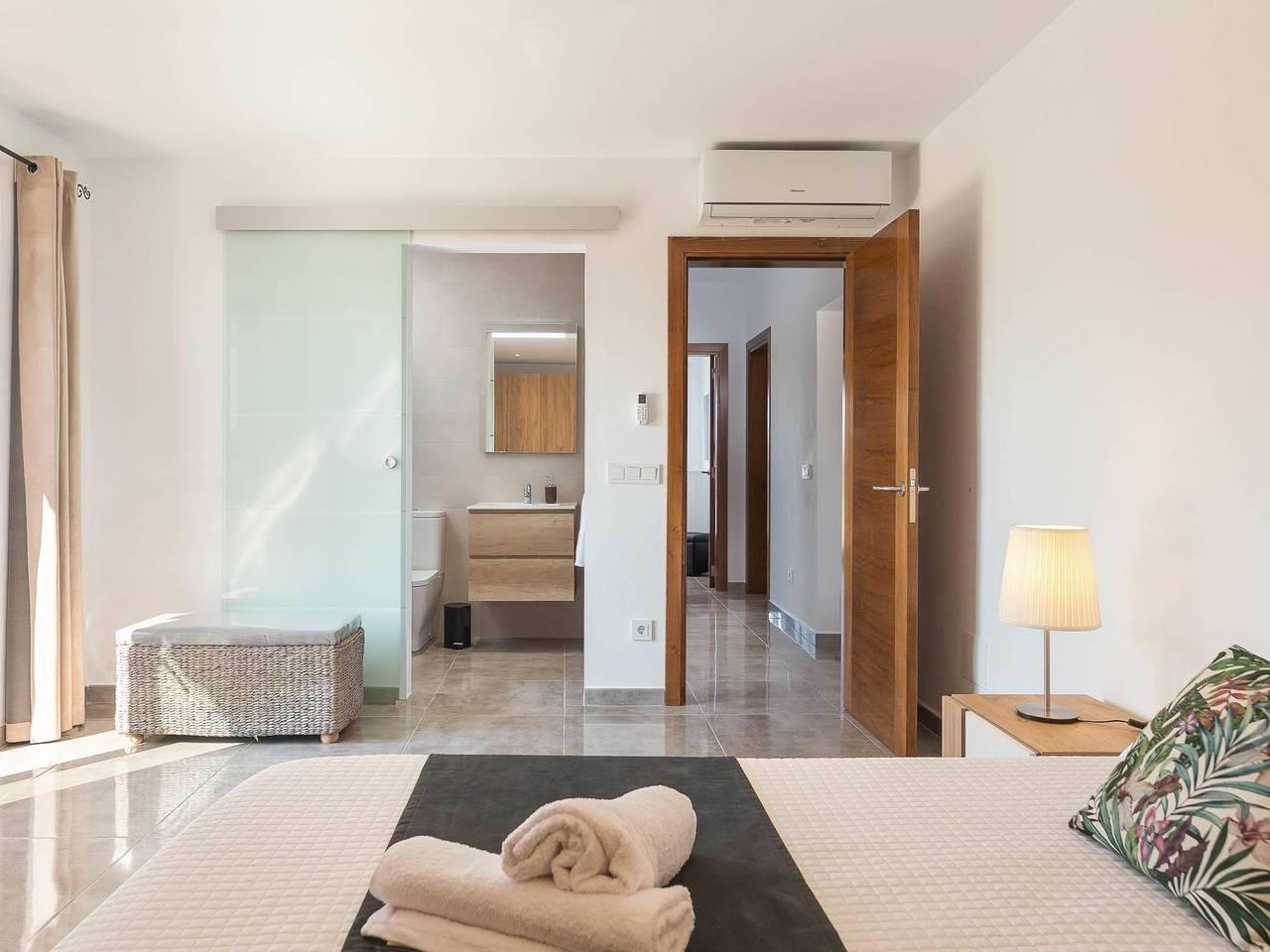 Vakantiehuis met zwembad en airconditioning in Ariany, Spanje voor 5 personen foto 21