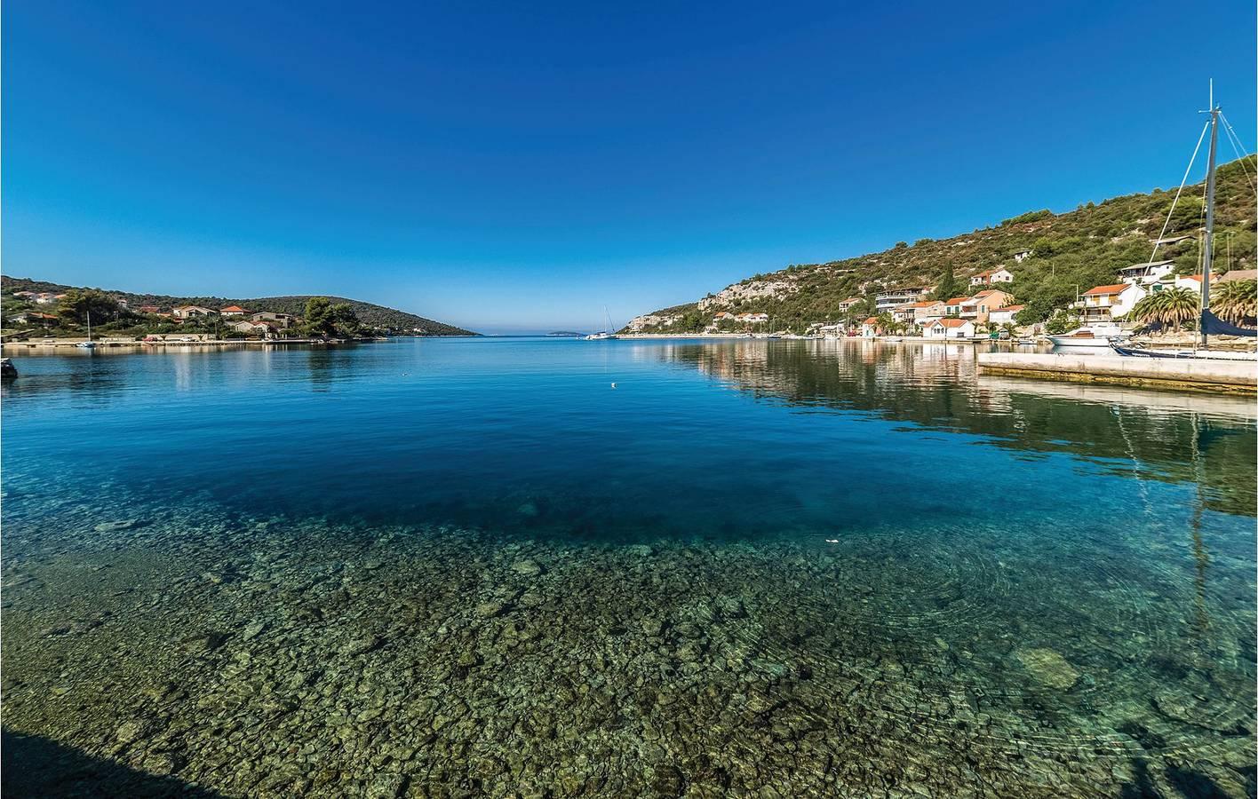 Gezellig appartement op 1,5 km van het strand: 2 in Drvenik Veliki, Drvenik Mali und Veli, Kroatië voor 5 personen foto 22