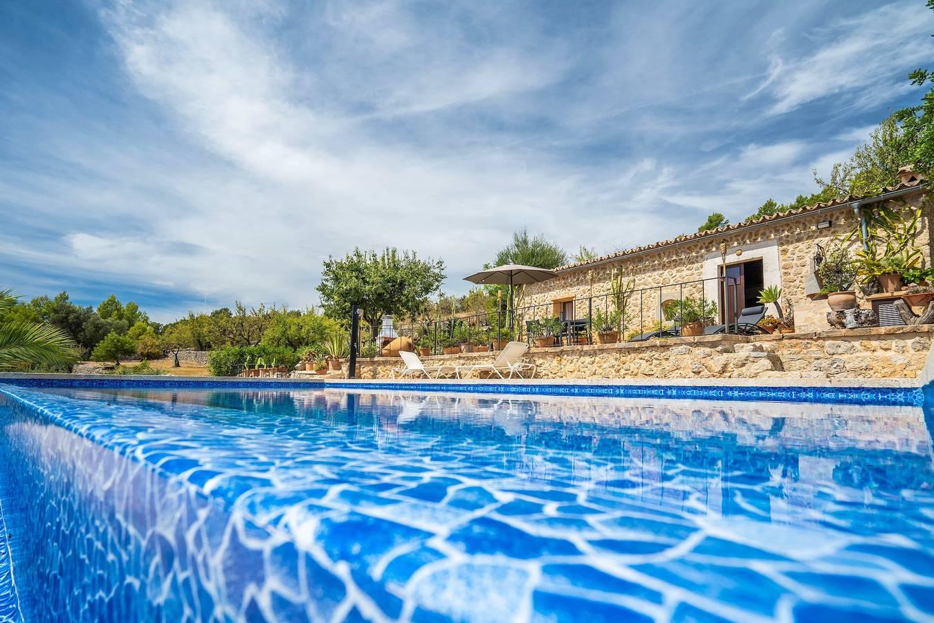 Landhuis "Can Pulit" met zwembad, tuin, A/C & Wi-Fi in Selva, Mallorca Binnenland, Spanje voor 2 personen foto 19
