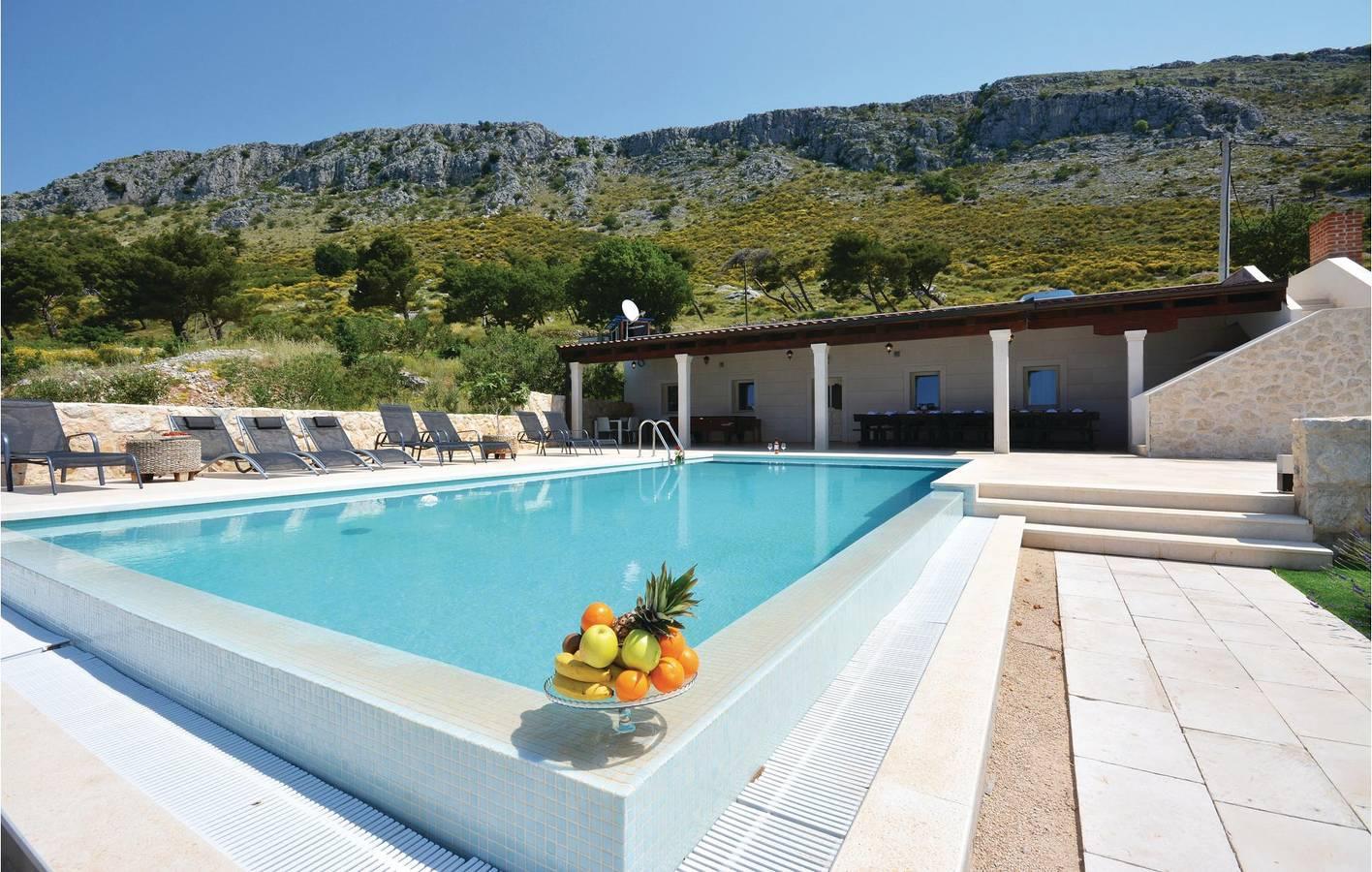 Vakantiehuis in Podstrana, Kroatië voor 20 personen foto 13