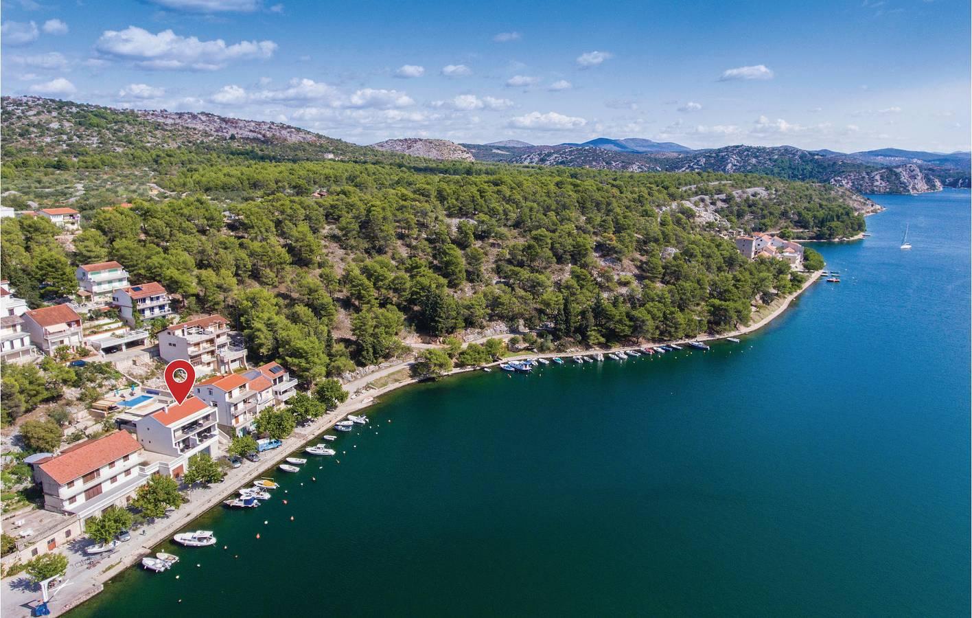 Vakantiehuis in Raslina vanaf 290€ per nacht