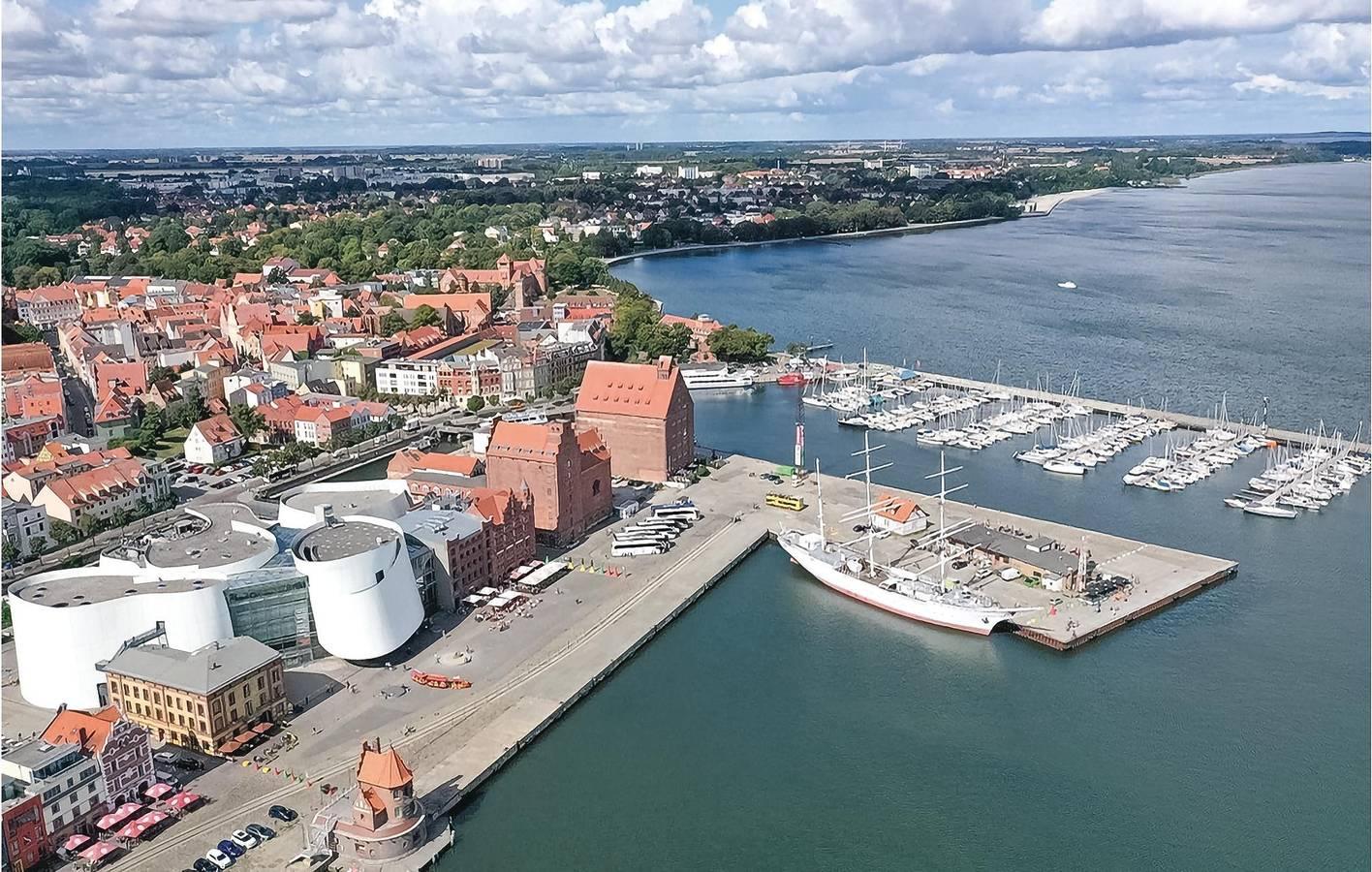 Modern appartement met strand op 2,5 km afstand in Altefähr, Rügen, Duitsland voor 6 personen foto 22