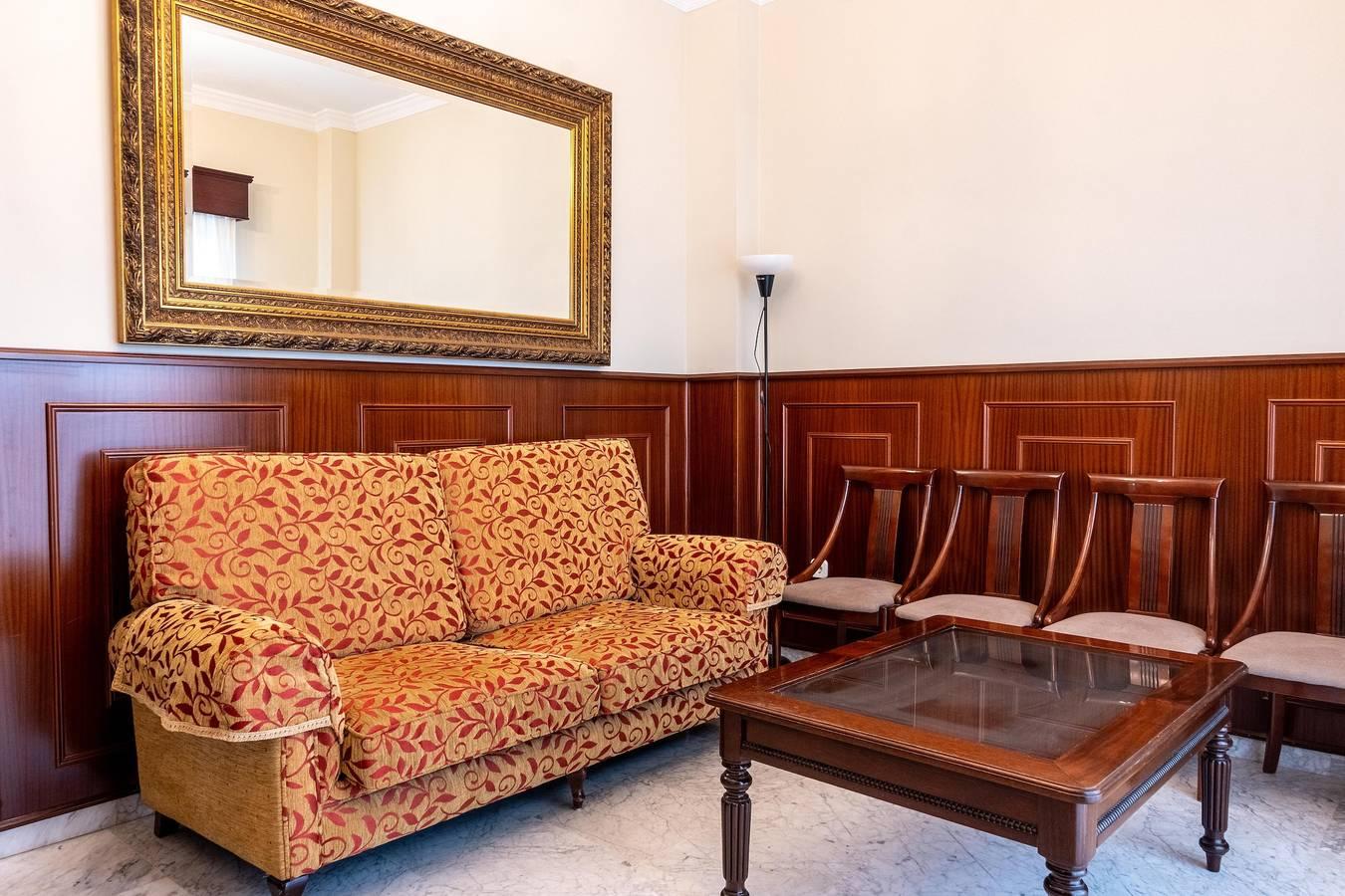 Villa 'Candeleria Sol y Piscina' met privézwembad, draadloos in Bormujos, Sevilla Provincie, Spanje voor 8 personen foto 21