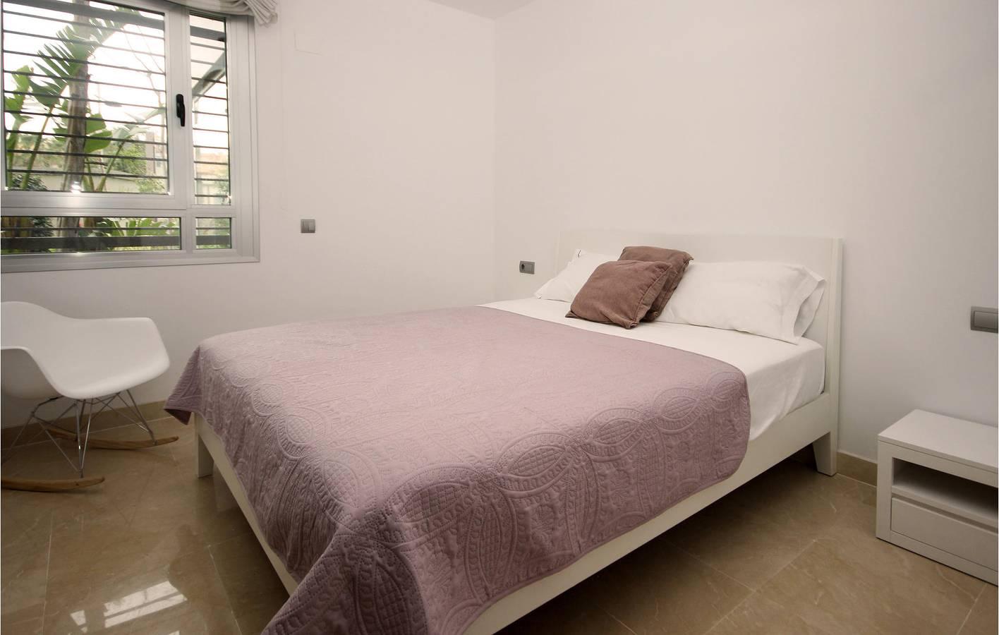 Costa Natura Vakantie Appartement - Strand 1.5km in Buenas Noches, Estepona, Spanje voor 6 personen foto 22