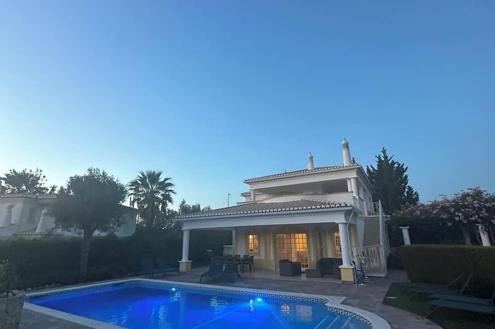 Mooie villa met 4 slaapkamers in de Alto Golf in Alvor, Portugal voor 8 personen foto 21