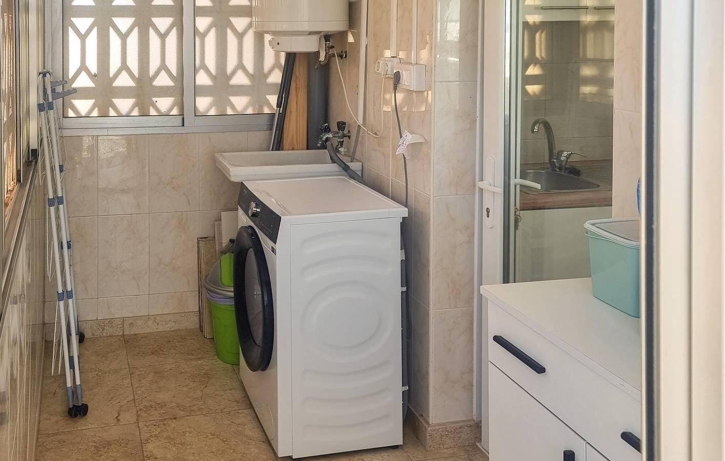 Appartement met zeezicht, AC & WiFi in Gran Playa, Santa Pola, Spanje voor 5 personen foto 23