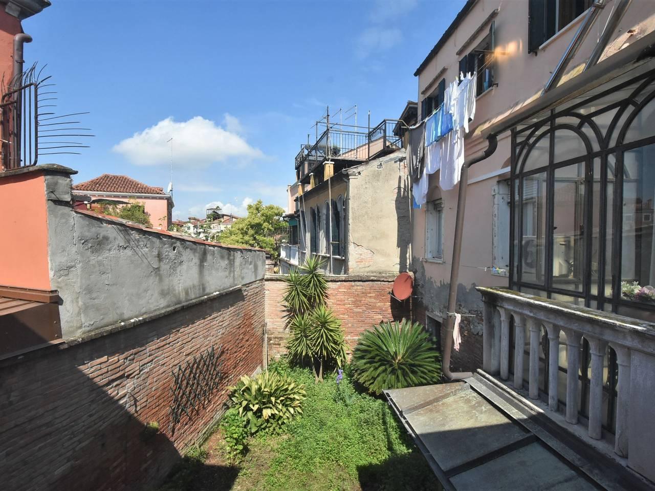 Vakantieappartement met 80 m², 2 slaapkamers en balkon in Venetië, Provincie Venetië, Italië voor 4 personen foto 5