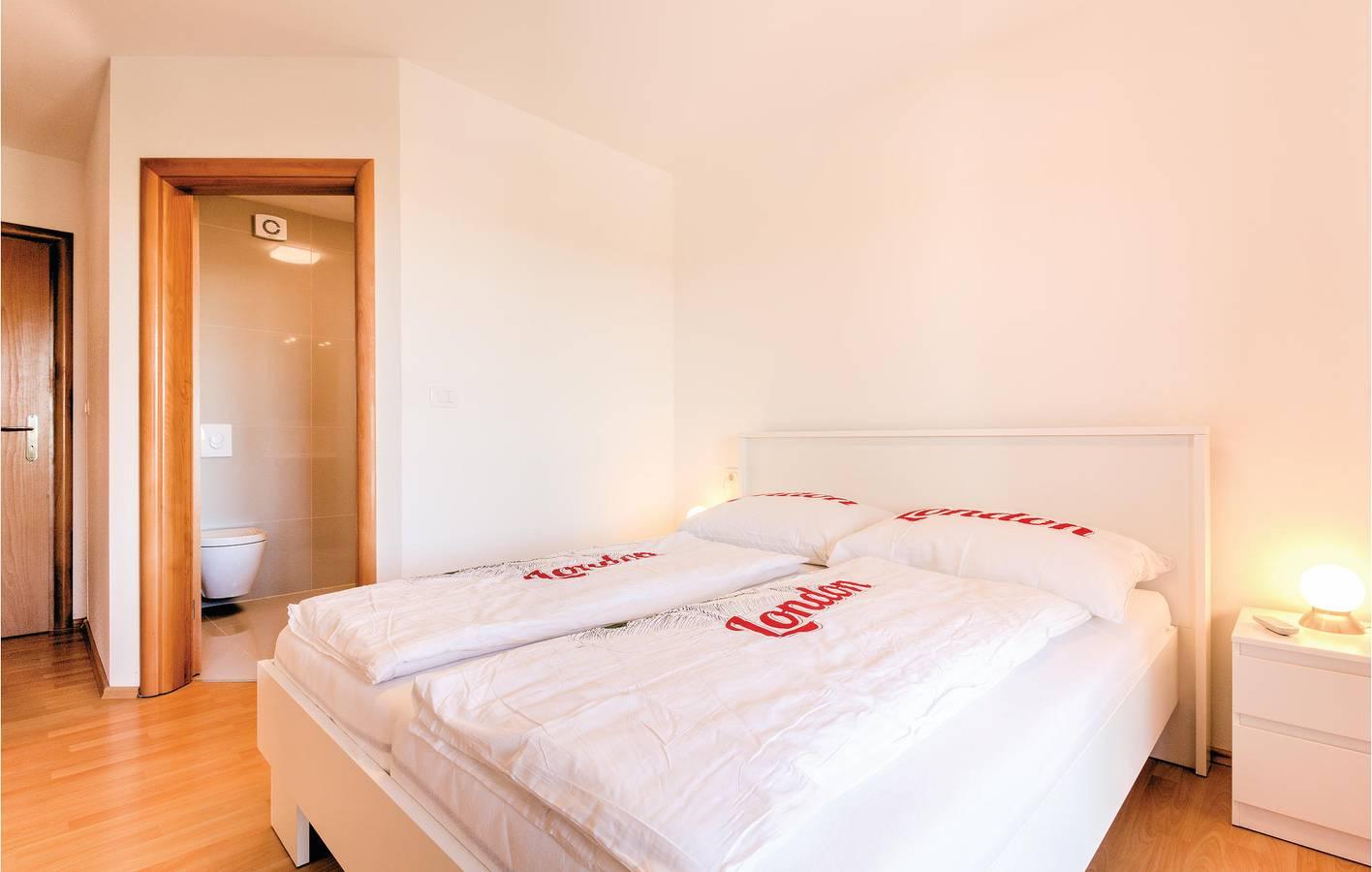 Ruim appartement van 140 m² met zwembad en terras, op 1,5 km in Pomer, Zuidkust Istrië, Kroatië voor 10 personen foto 19