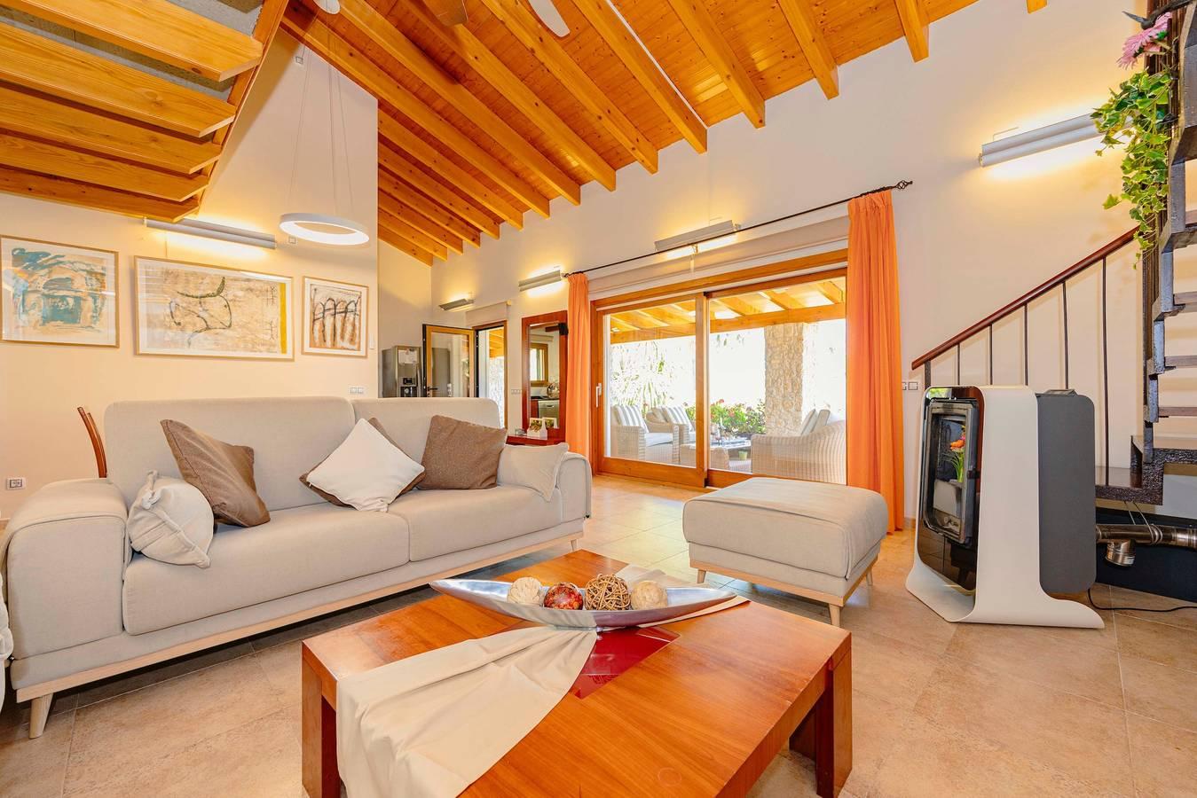 Landhuis 'Els Oscols 53' met zeezicht, Wi-Fi en airconditioning in Alcúdia, Noord-Mallorca, Spanje voor 8 personen foto 24