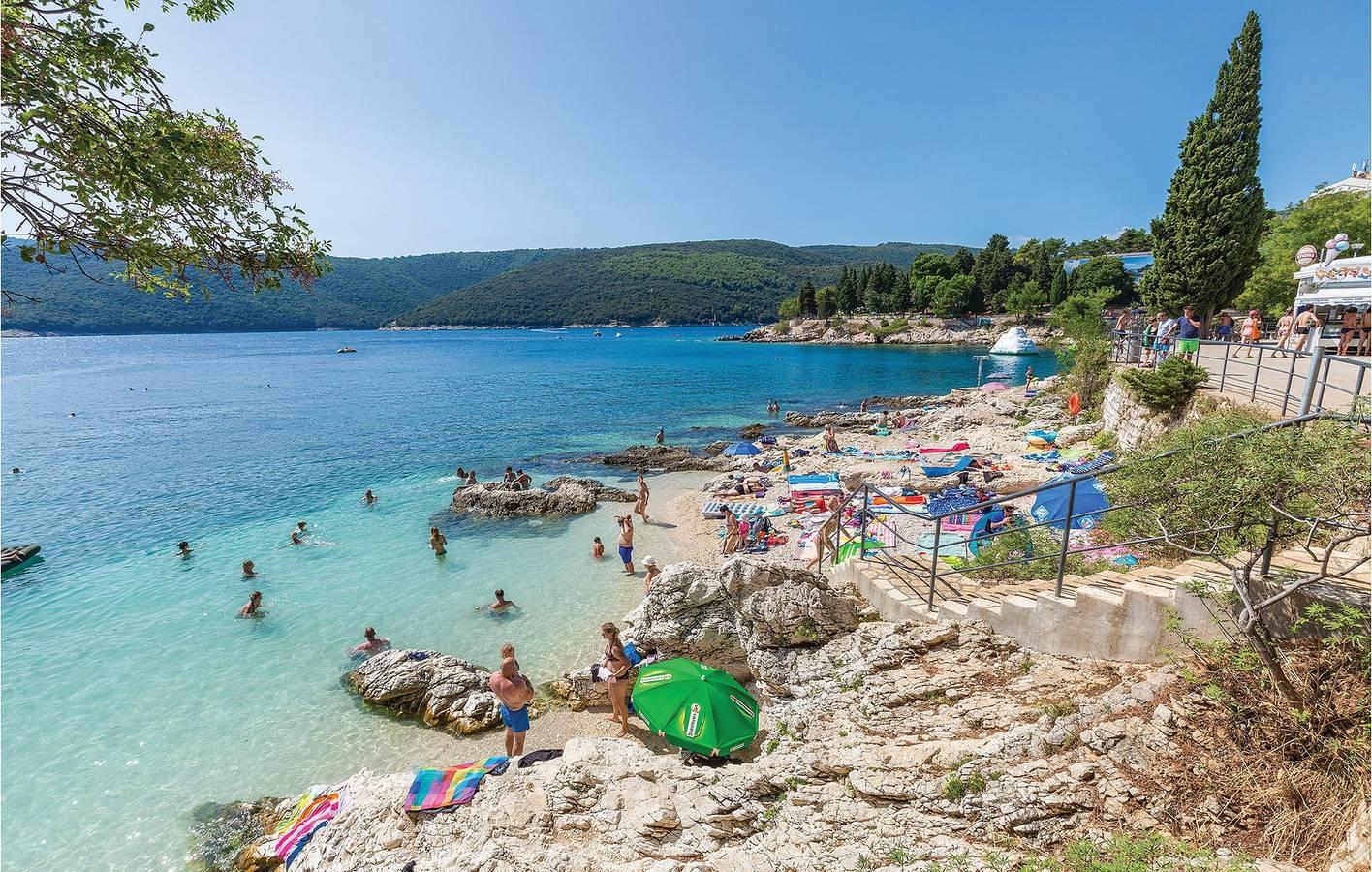 Charmant appartement met zwembad en terras vlakbij restaurant Tri in Kršan, Oostkust Istrië, Kroatië voor 5 personen foto 24