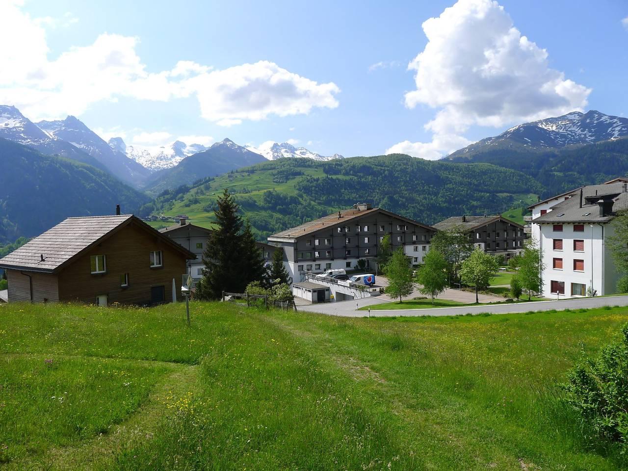 Vakantieappartement met binnenzwembad en zwembad in Disentis, Surselva, Zwitserland voor 2 personen foto 21