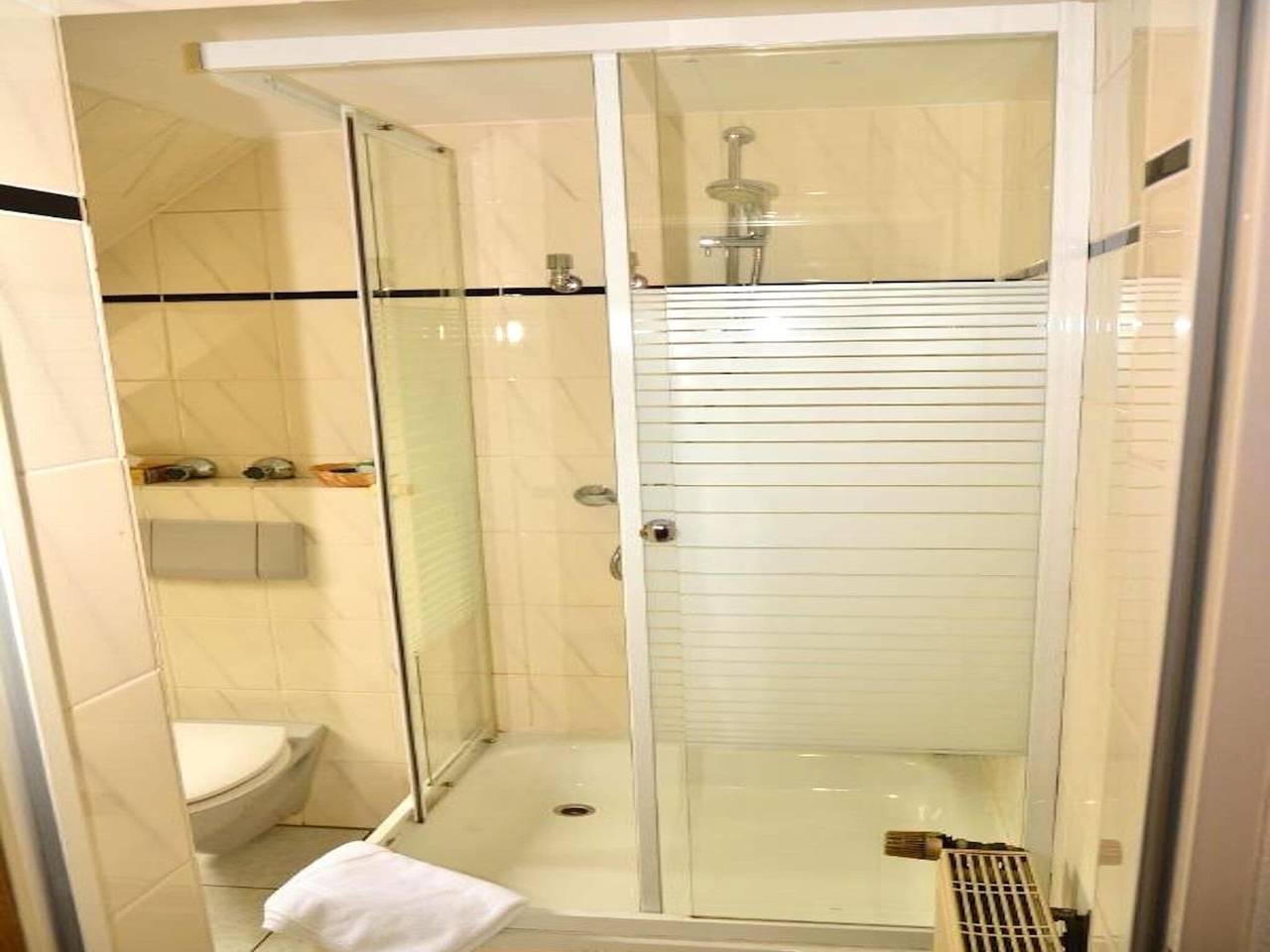 Appartement in Oberhausen nabij een meer in Oberhausen, Ruhrgebied, Duitsland voor 4 personen foto 23