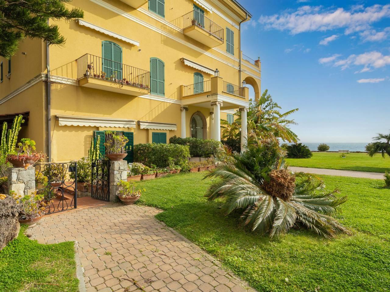 Vakantieappartement in Ventimiglia, Italië voor 4 personen foto 2