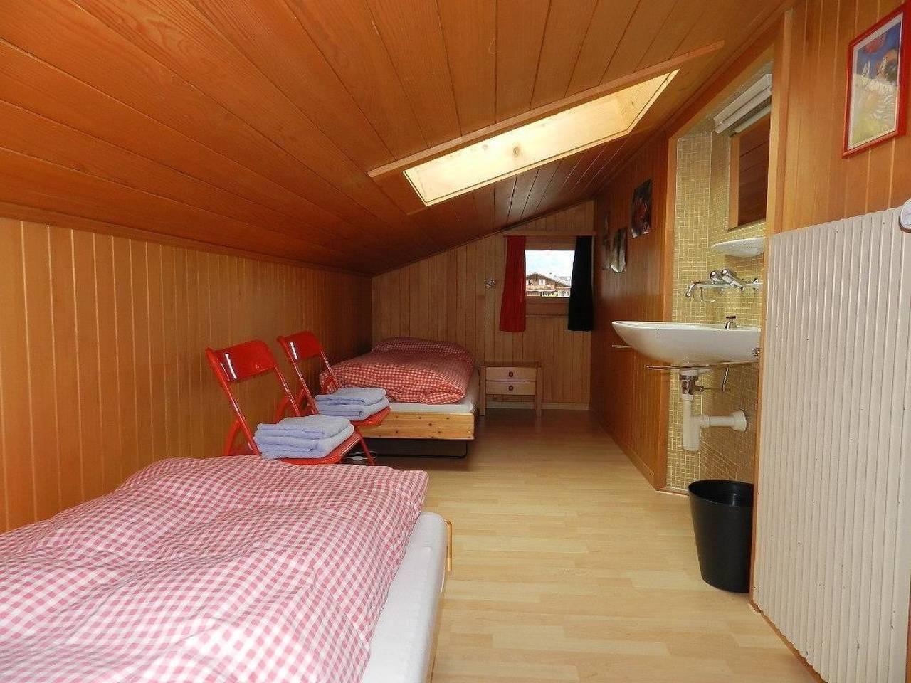 La Sarine 324 in Gstaad, Saanen, Zwitserland voor 6 personen foto 21