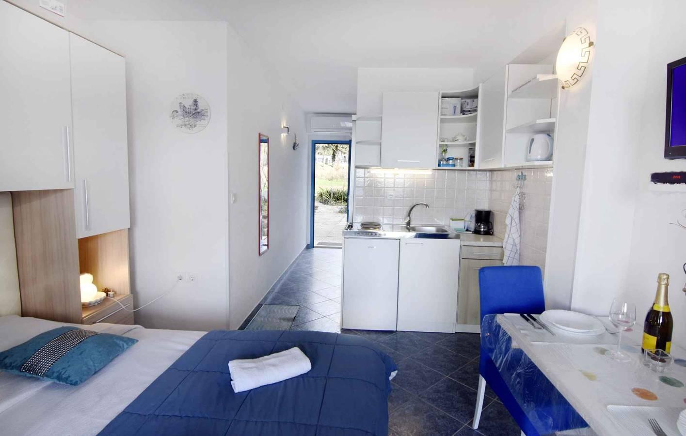 Studio met balkon en airconditioning in Umag, Kroatië voor 2 personen foto 23