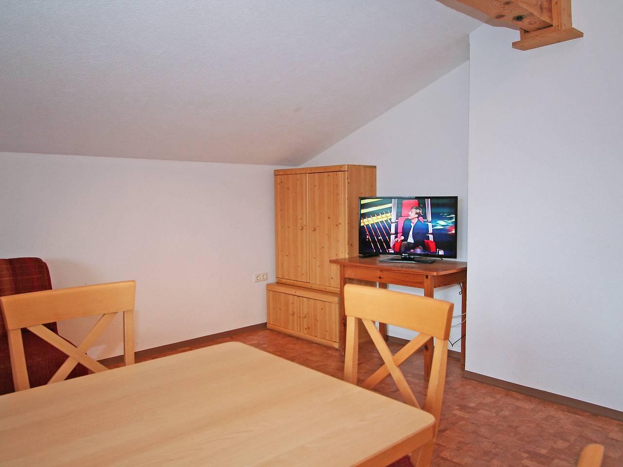 Gasteighof met 2 slaapkamers en binnenzwembad in Tux Alps, Fügen, Oostenrijk voor 6 personen foto 9
