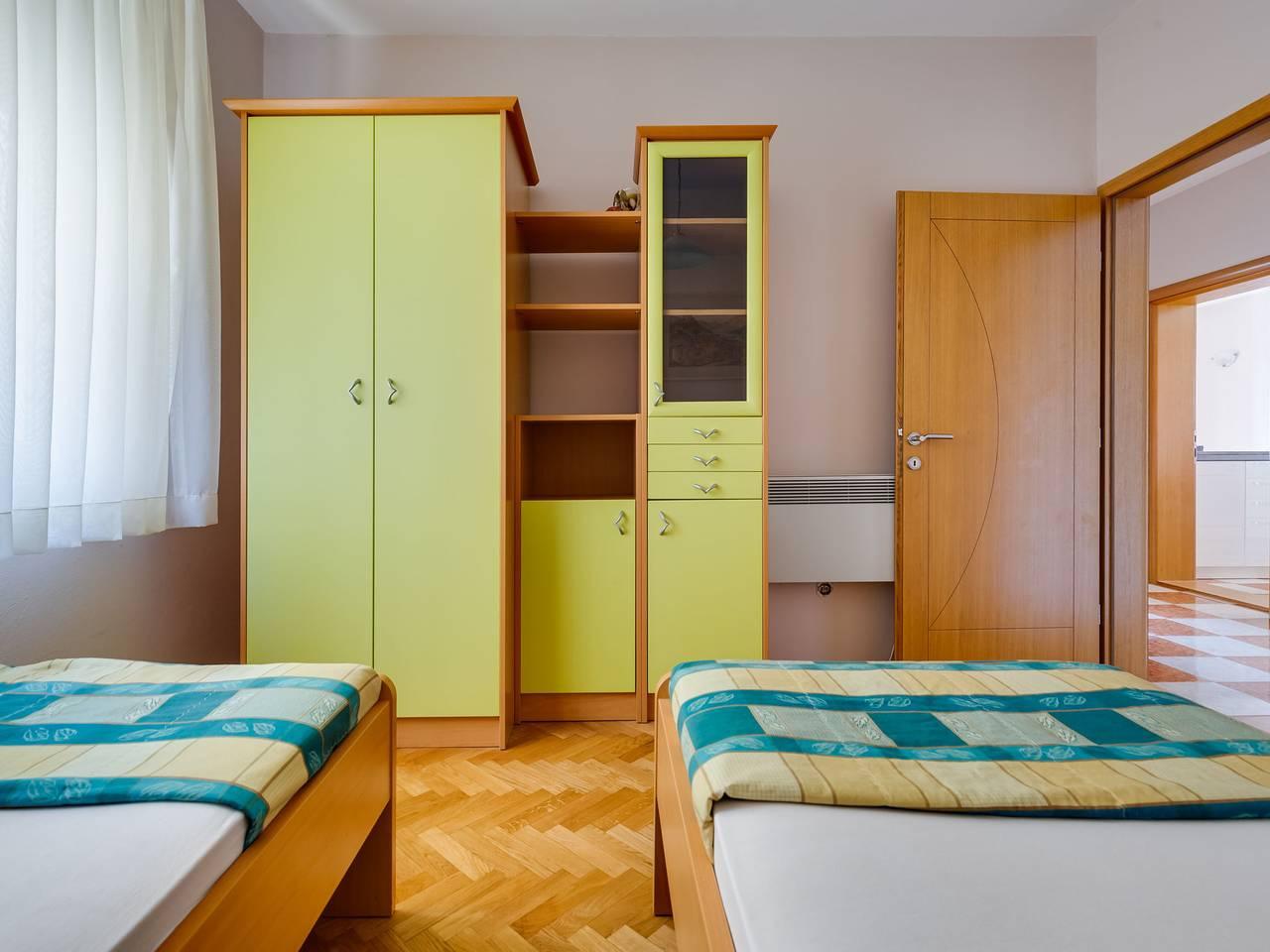 Vakantieappartement met zeezicht en airconditioning in Obrovac, Zadar, Kroatië voor 5 personen foto 24