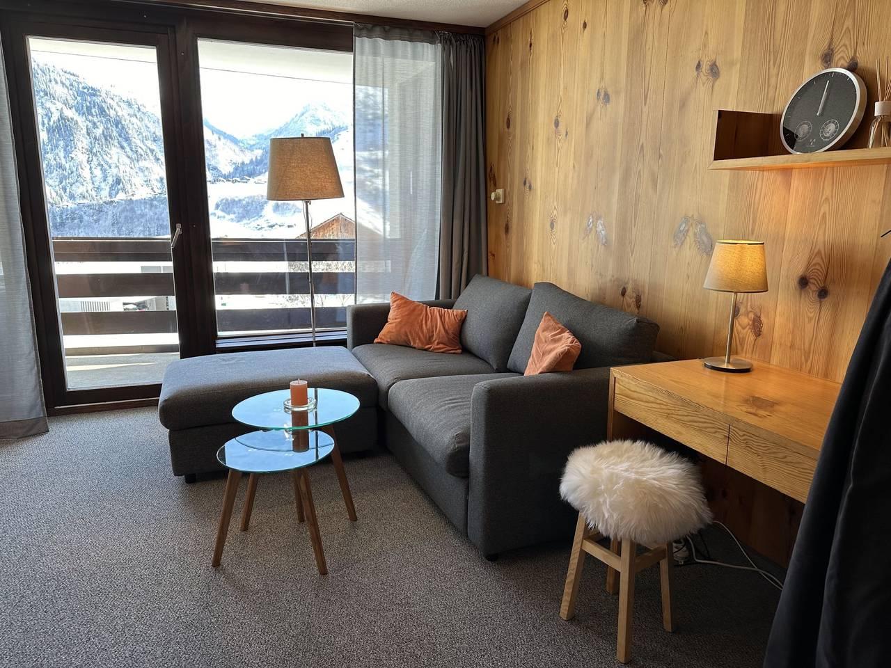 Vakantieappartement met binnenzwembad en zwembad in Disentis, Surselva, Zwitserland voor 4 personen foto 3