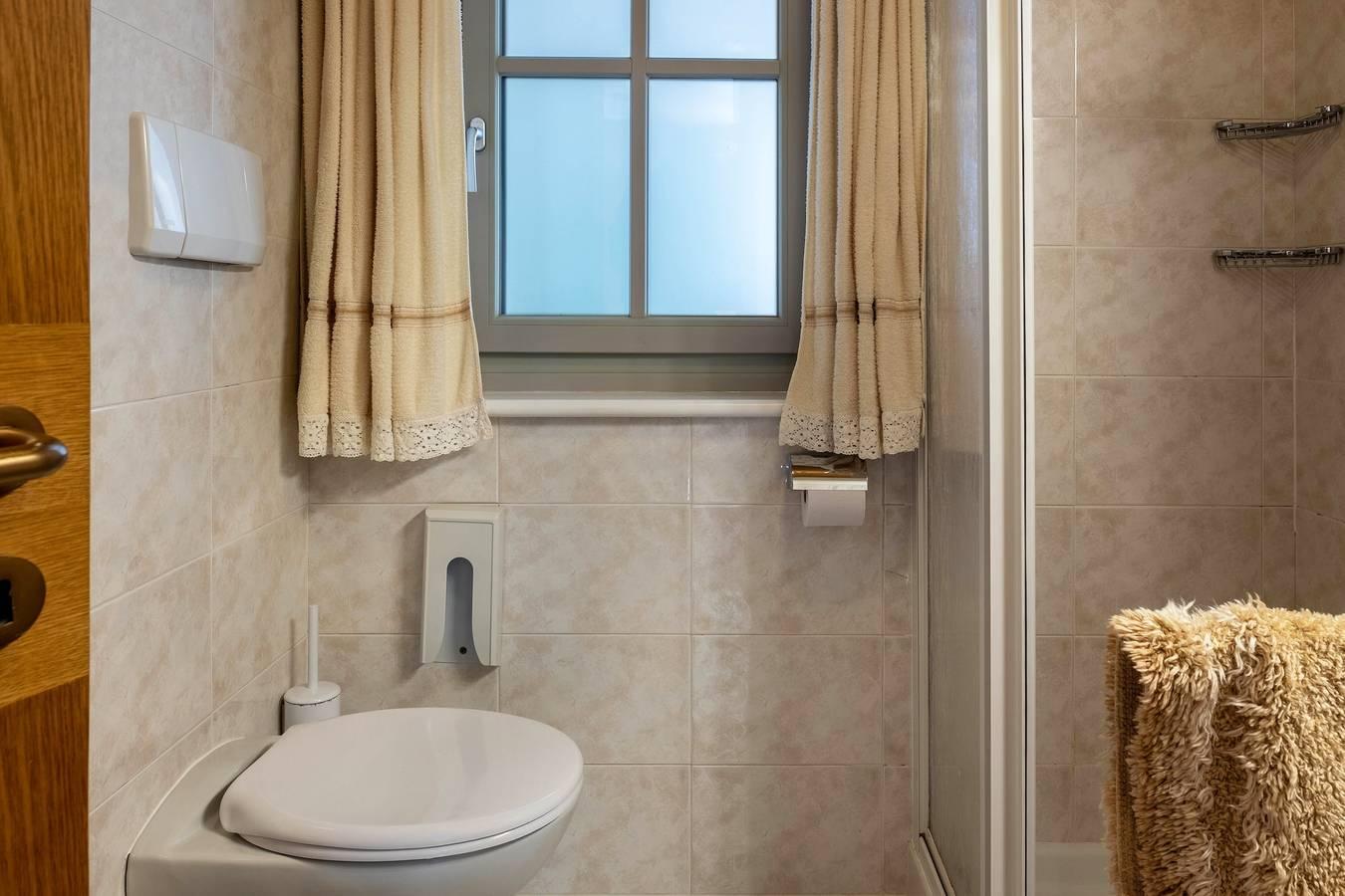 Appartement "Cesa Soramurat 9" met Uitzicht op de Bergen, Wifi & in Canazei, Dolomiti Superski, Italië voor 6 personen foto 22