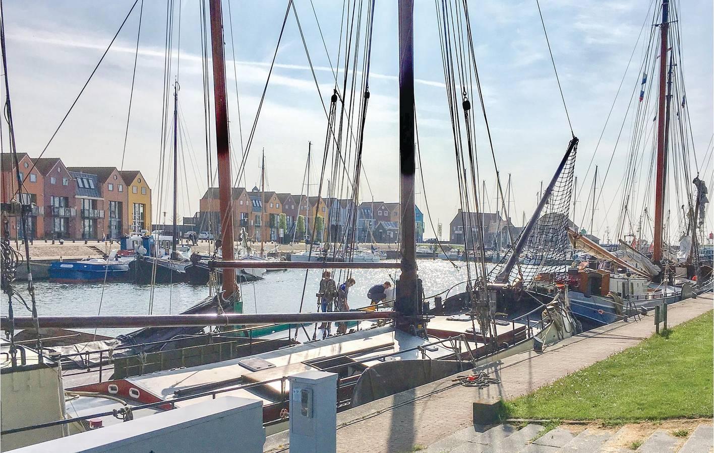 Vakantiehuis met terras in Stavoren, IJsselmeer, Nederland voor 6 personen foto 20