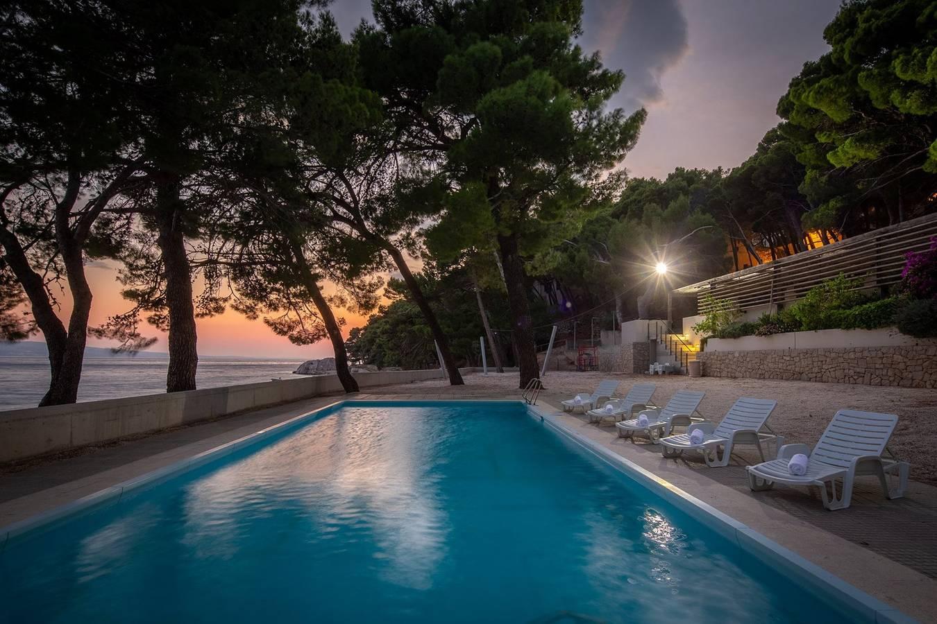 Vakantiehuis met privézwembad en jacuzzi in Celine, Omiš-Riviera, Kroatië voor 8 personen foto 20