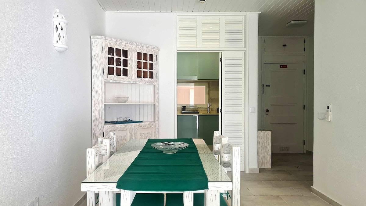 Vakantieappartement met zeezicht en zwembad en 80 m², 1 slaapkamer en terras in Albufeira, Portugal voor 4 personen foto 20