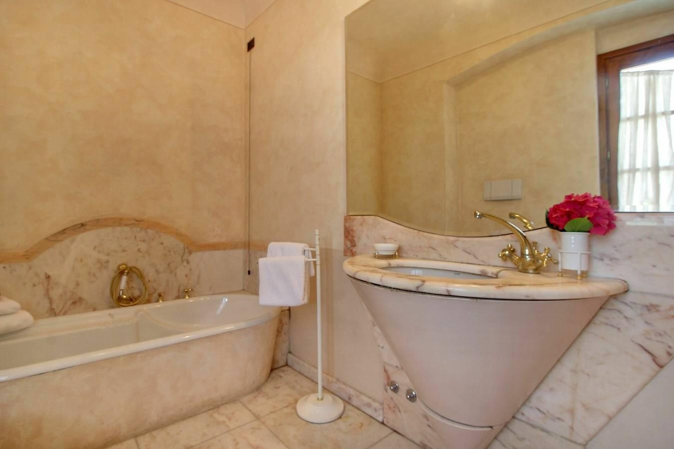 Villa Lucolena in Lucolena, Greve In Chianti, Italië voor 10 personen foto 22